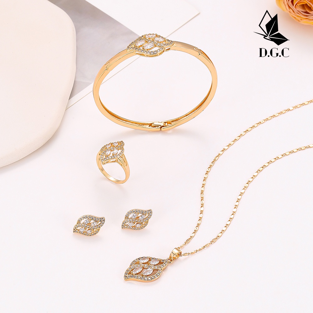 D.G.C COD Dewasa Titanium Lapis Emas Set Perhiasan Titanium Anti Karat Anting Korea Kalung Wanita Gelang Tangan Wanita Cincin