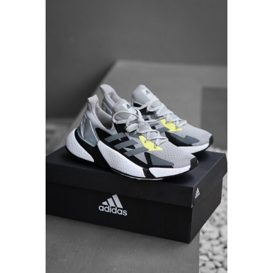 ADIDAS X9000
