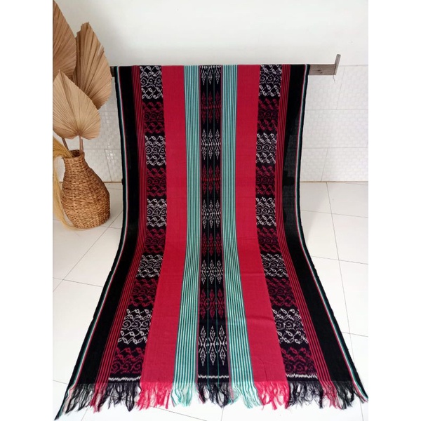 KAIN TENUN BLANKET TRADISIONAL TROSO ETNIK MALUKU HITAM MERAH,UNIK MURAH PREMIUM. ETNIK TORAJA ASMAT