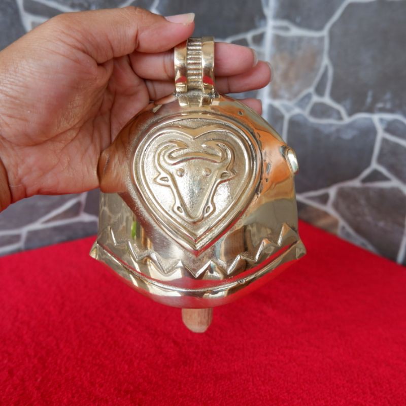 Kluntung sapi aksesoris leher sapi kluntung kuningan