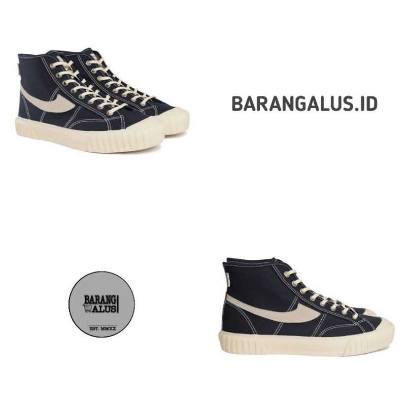 Compass Vintage Black White Hi All Size