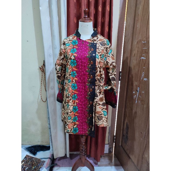 BLUS BATIK KERJA WANITA/BATIK KERJA UNTUK WANITA