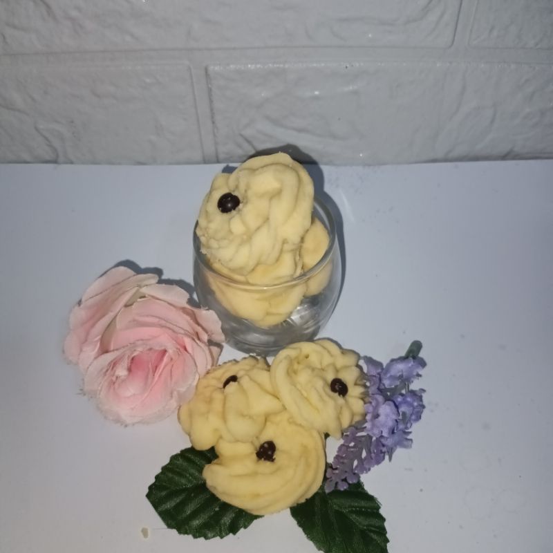

Kue Semprit Mawar Hampers Hari Raya 500 gr