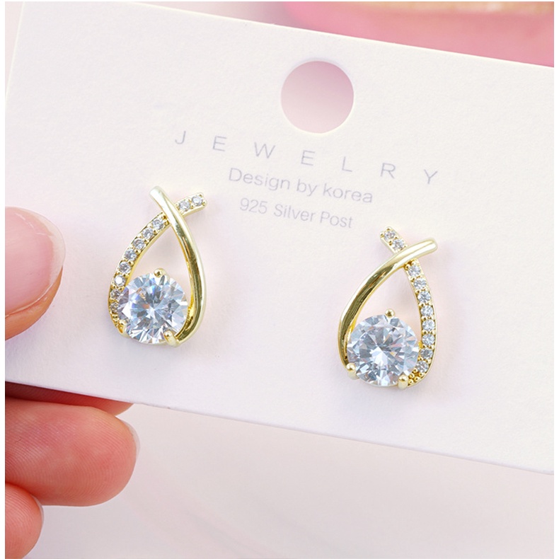 Anting Stud Desain Mermaid Lapis Emas Asli Kadar 375 Hias Berlian Mikro Gaya Bangkok