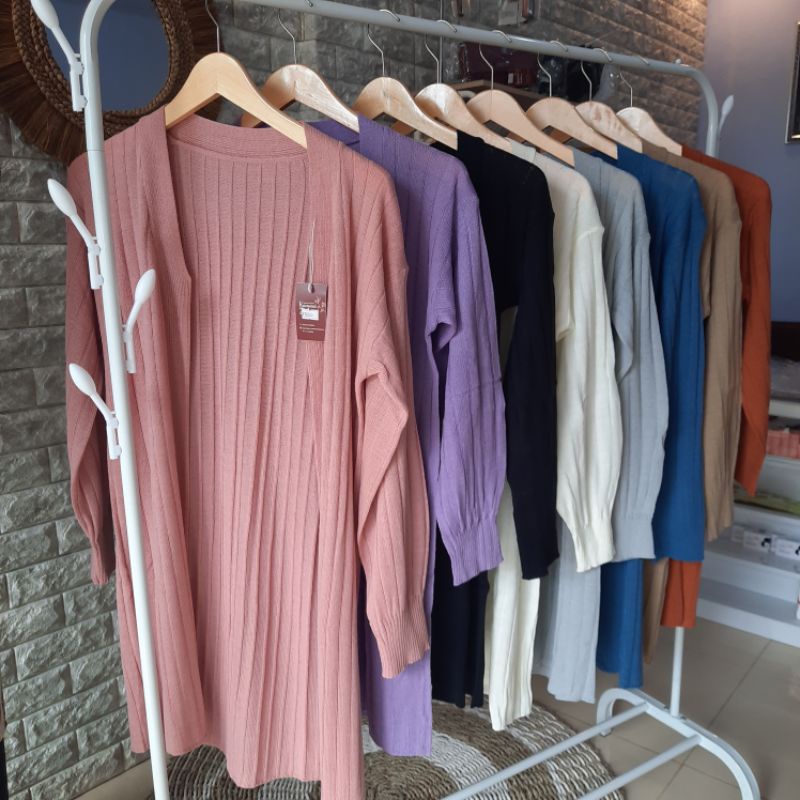 Cardigan Rajut Halus