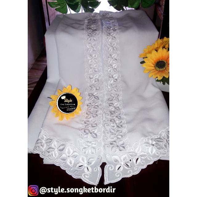 Turun Harga bahan Kebaya Bali bordir / Jual bahan saja / masih lembaran