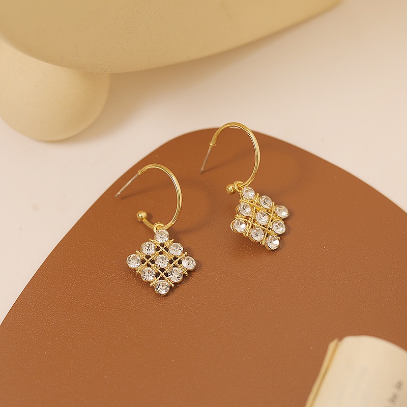 Sterling silver jarum Korea Dongda fashion all-match Square rhinestone anggun online influencer pers