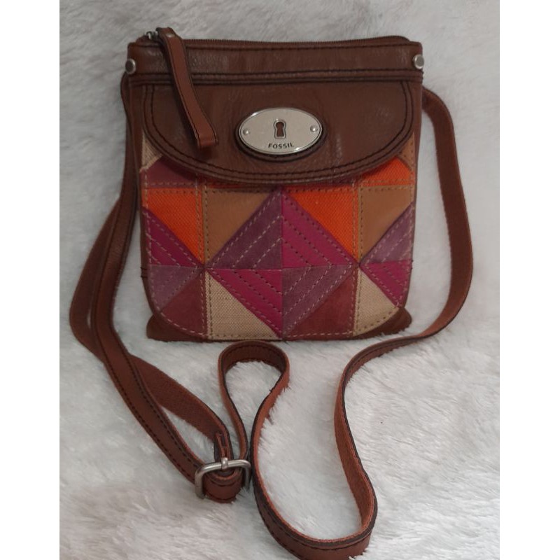 Tas fossil maddox sling bag patchwork preloved