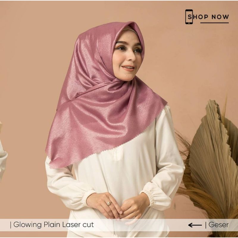 HIJAB SEGI EMPAT GLOWING LC / SEGI EMPAT UMAMA / HIJAB GLOWING / LC