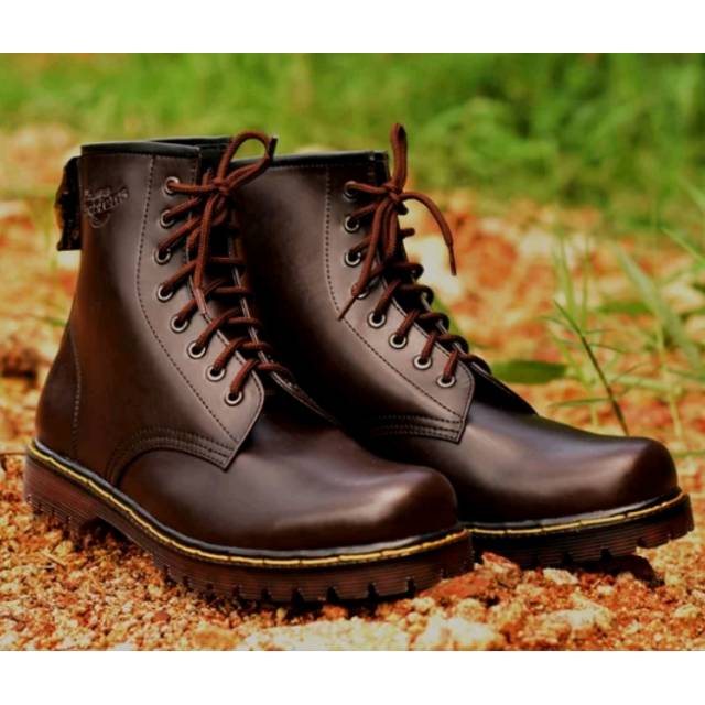 Sepatu Boots Docmart Dr Martens Pria 8 Lubang/Hole Kekinian