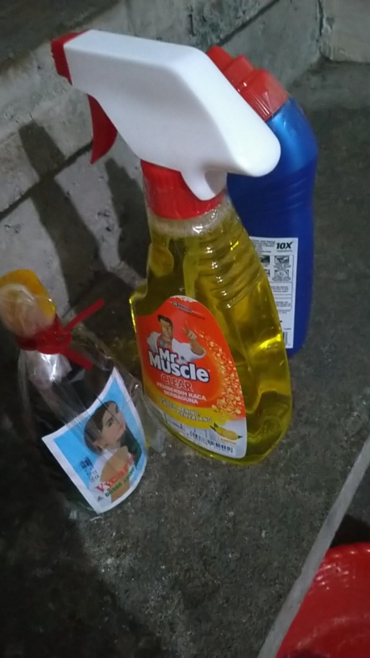 Harpic Power Plus Pembersih Toilet Original 200ml