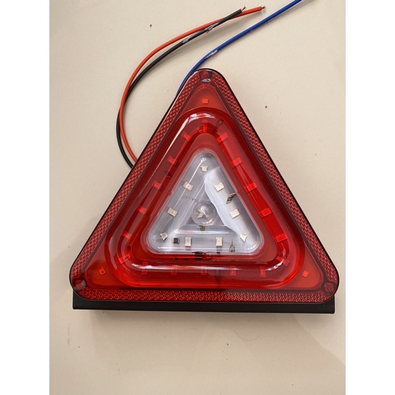 Lampu Stop F1 Truk Bis 24 Volt nyala Rgb