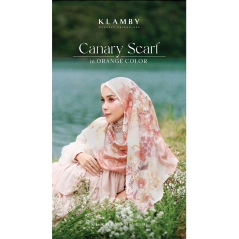 Canary scarf in orange Wearing Klamby x Hamidah (new)