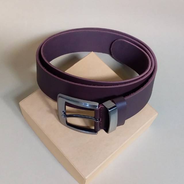 Ikat pinggang kulit sapi