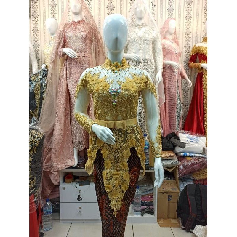 KEBAYA BUNGA 3D-ATASAN KEBAYA MODERN