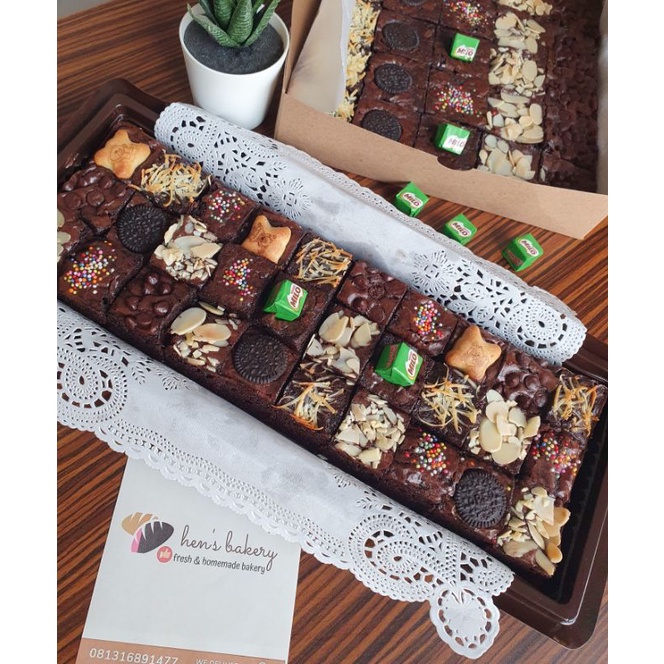 

Brownies Fudgy (Brownies Panggang) Hens Bakery