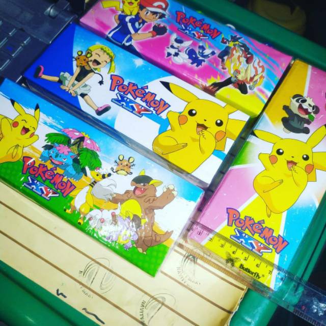 

Tempat Pensil POKEMON (Medium)