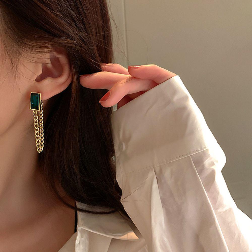 Mxbeauty Anting Stud Wanita Hadiah Vintage Rantai Pesta Rumbai Logam Korea Drop Earrings