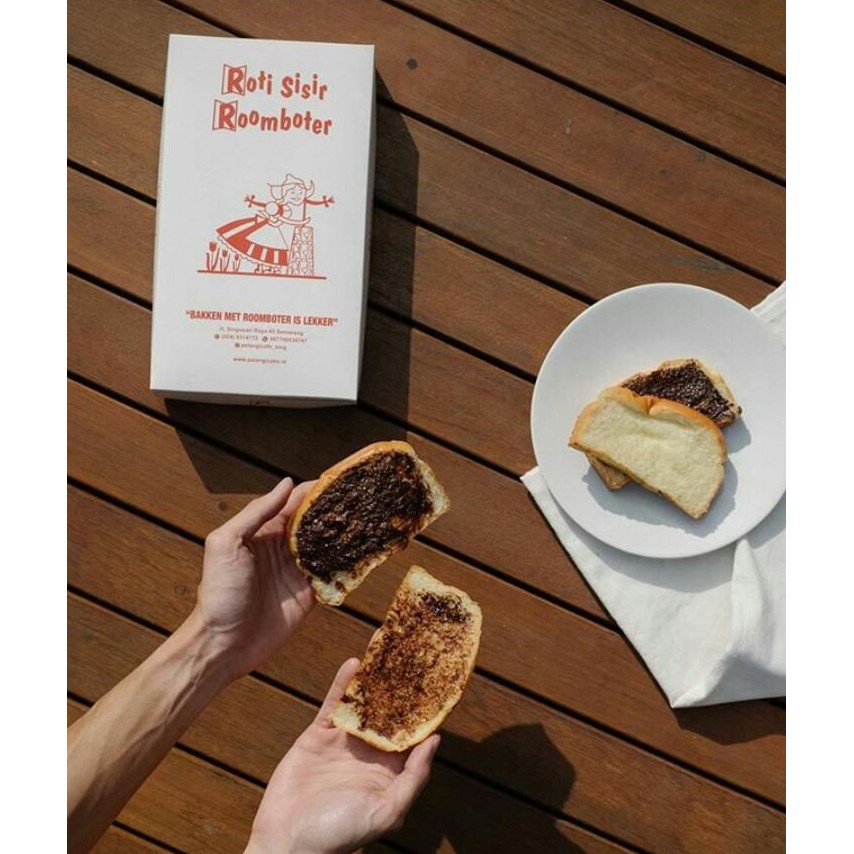 

Roti Sisir (choco hazelnut / roombutter)