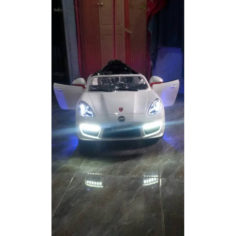 mobil aki anak pliko 1858N