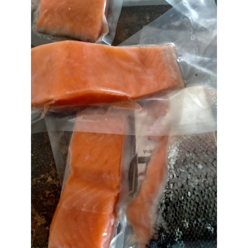 

salmon fillet frozen 200gr