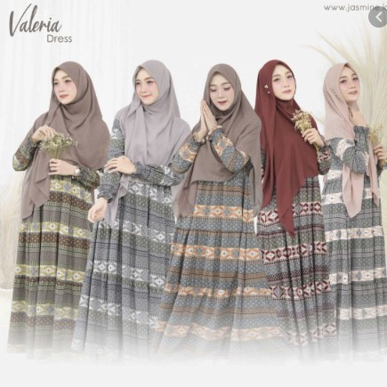 Valeria Dress by Jasmine