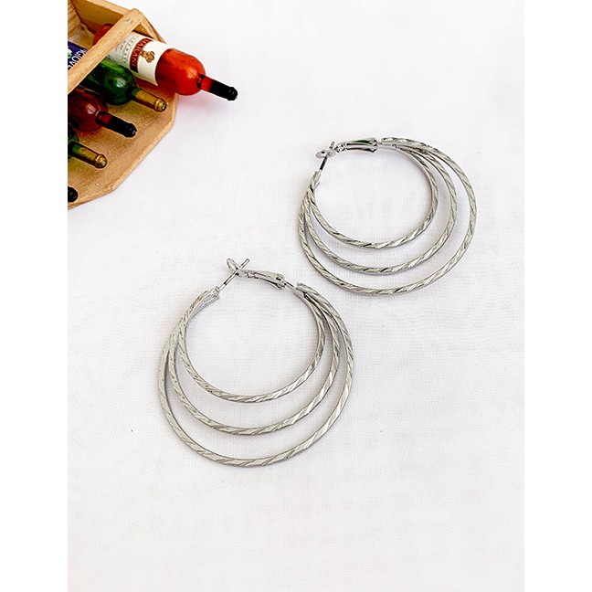 LRC Anting Tusuk Fashion Golden Alloy Three Layer Circle Stud Earrings D84446