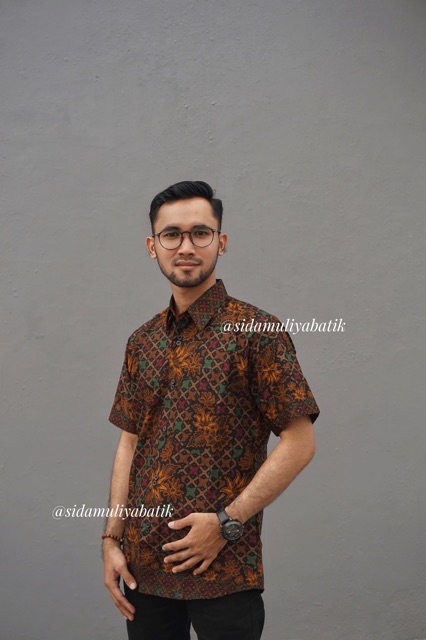 Sidamuliya Batik Kemeja Pria Slimfit Premium Birendra Lengan Pendek