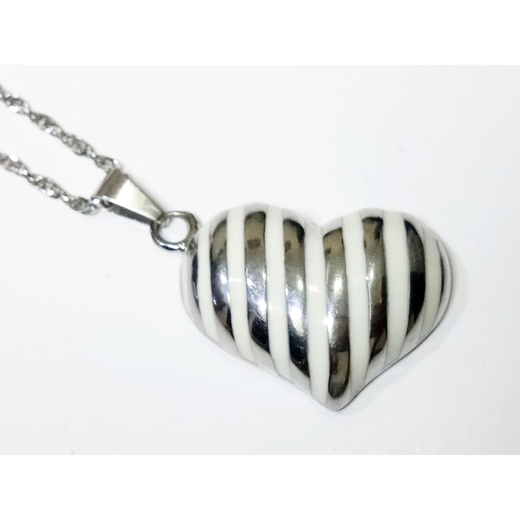 VeE Liontin Titanium Batu Giok Putih Love Bergaris- Terapi Kesehatan