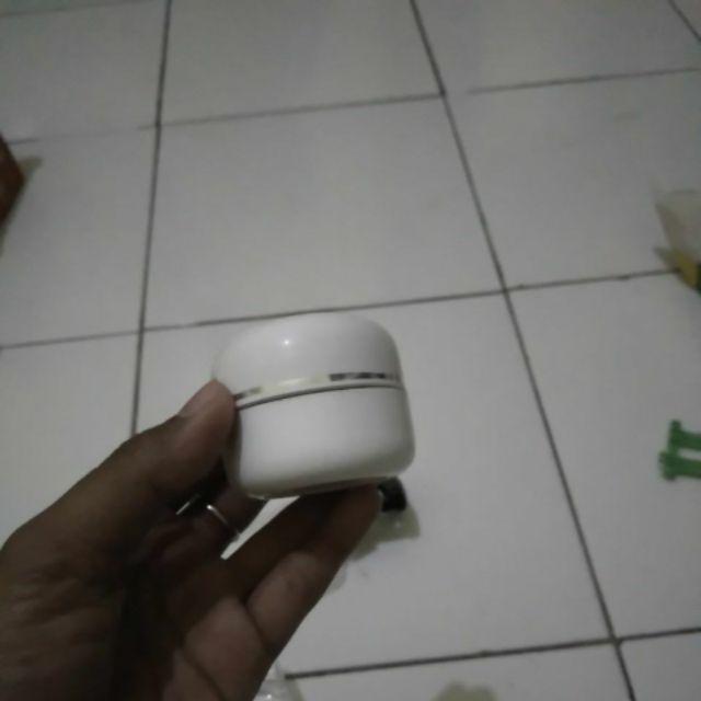 Pot Cream 15 Gr Putih - Putih Pp