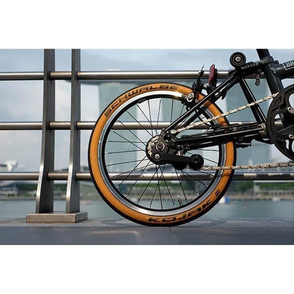 tan wall road bike tyres
