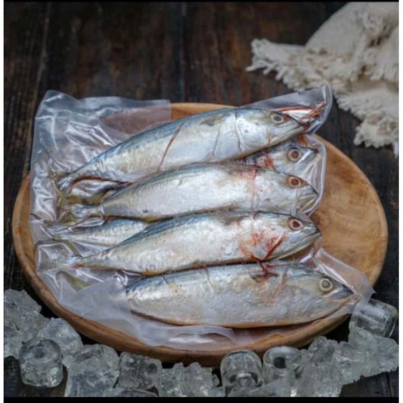 

Ikan KEMBUNG BANJAR KWALITAS PEMIUM 1KG PALING MURAH