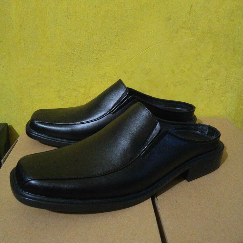 Sepatu Tutong Kulit Sukaregang Garut