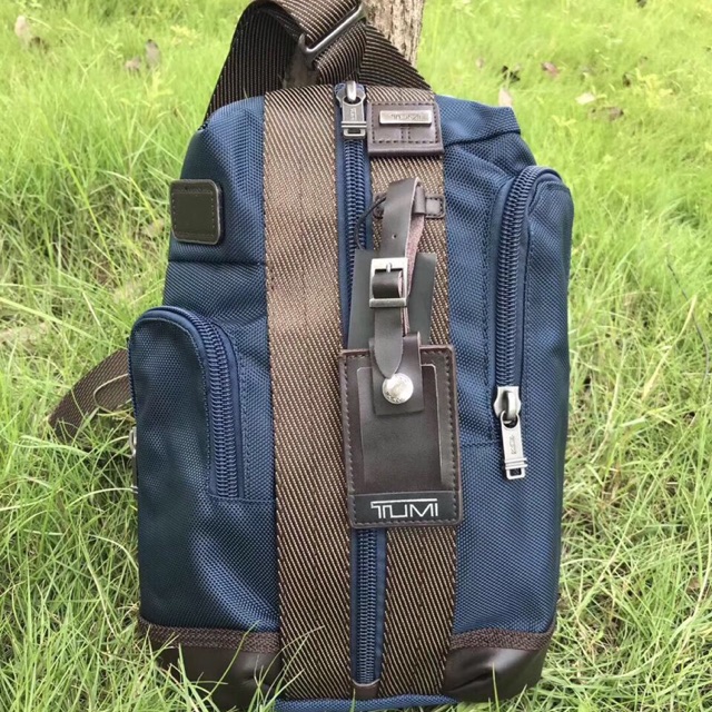 Tas Dada Tumi mirror quality