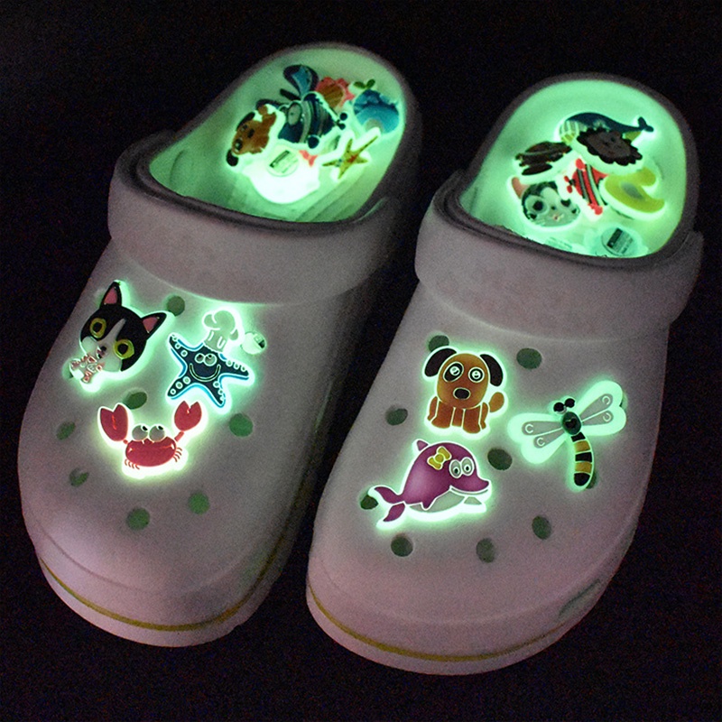 PVC Jibbitz Lubang Sepatu Aksesori Glowing Cute Hewan Kecil Kartun Gesper Pesona Dekorasi Sepatu