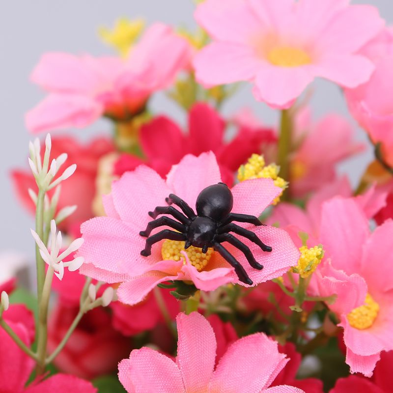 Mary 50Pcs Mainan Spider Palsu Plastik Hitam Kecil Lucu Canda Prank Props Halloween Deco