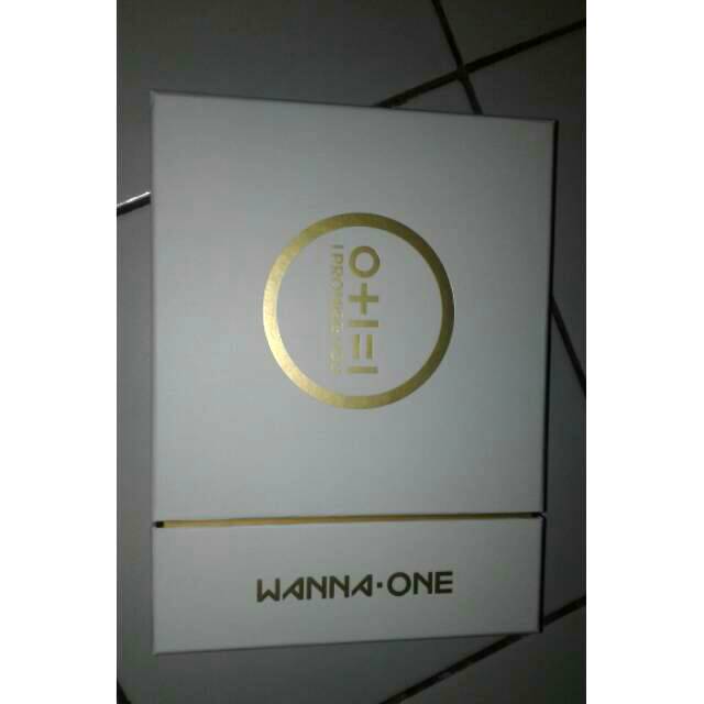 [SHARING GOODS] Wanna One Official MD IPU