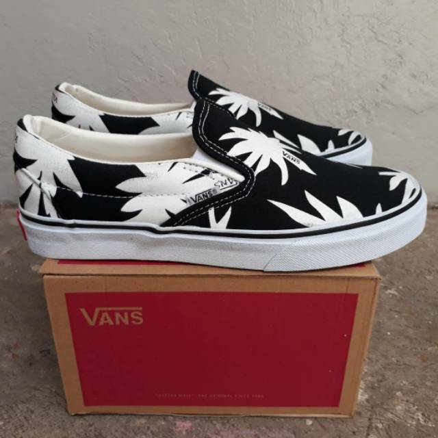 SEPATU VANS SLIP ON MOTIF MARIJUANA BLACK WHITE ORIGINAL PREMIUM