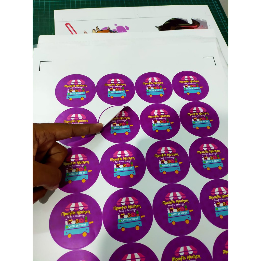 

Cetak Sticker Label Makanan Minuman Anti Air Vinyl, Termurah Gratis Cutting