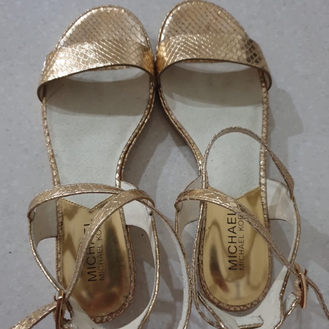 Preloved sandal michael kors