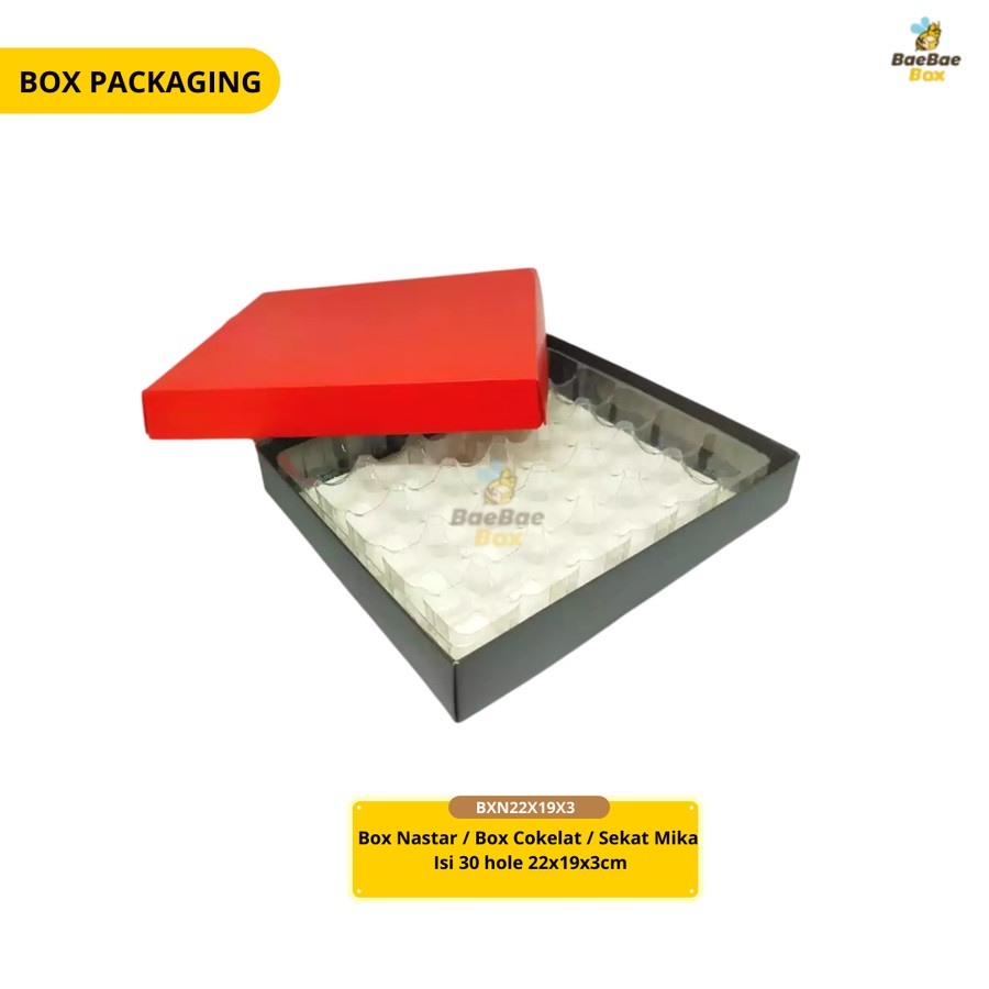 

ECER Box Nastar / Box Cokelat / Sekat Mika Isi 30 hole 22x19x3cm
