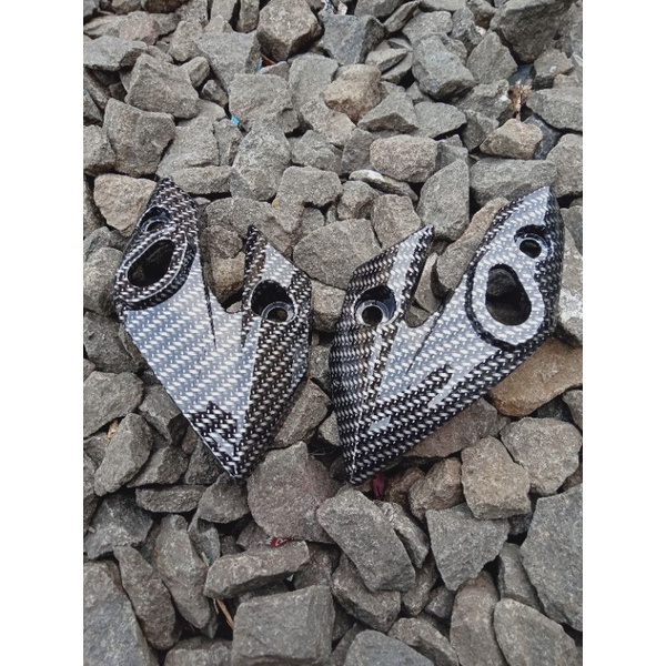 kupingan Vixion new/old carbon