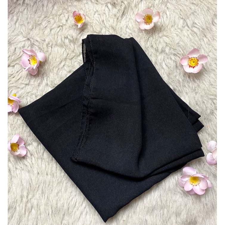 Daily Hijab Bella Square Jilbab Kerudung segiempat 4 Hitam Polos