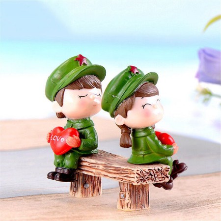 Miniature Lover Figures - Lovers Couple Figurines #08 (2pcs)