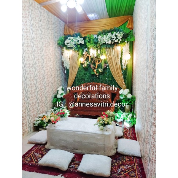 Sewa Dekorasi Pelaminan Minimalis Modern Murah Jakarta - Backdrop Pelaminan wallgrass + meja akad le