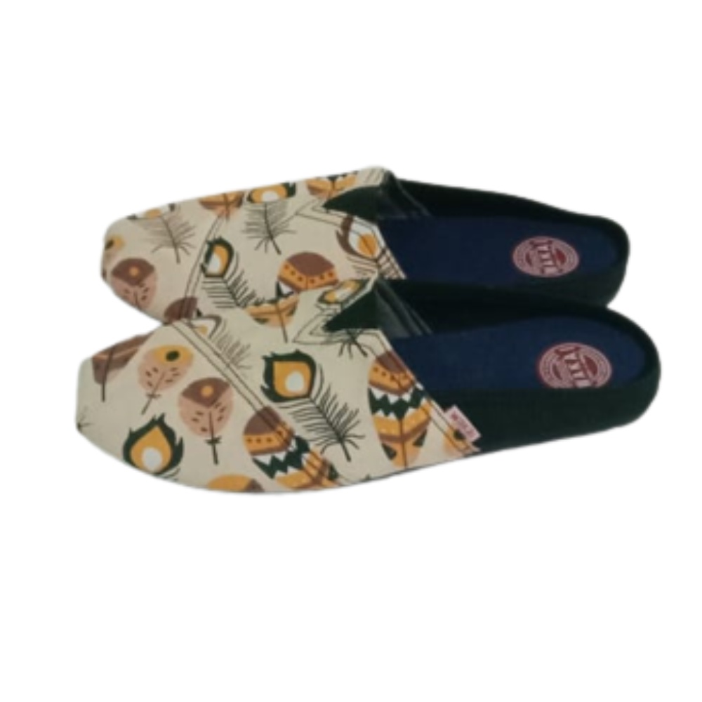 SELOP WAKAI PRIA DAN WANITA MOTIF BATIK SELOP WAKAI SIZE 36-43