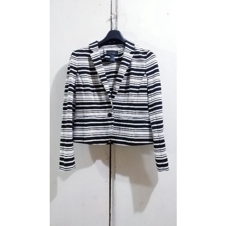 Blazer / stripe blazer / blazer hitam putih / blazer kerja / blazer kantor / korean blazer