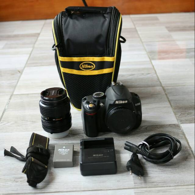 Nikon D3000