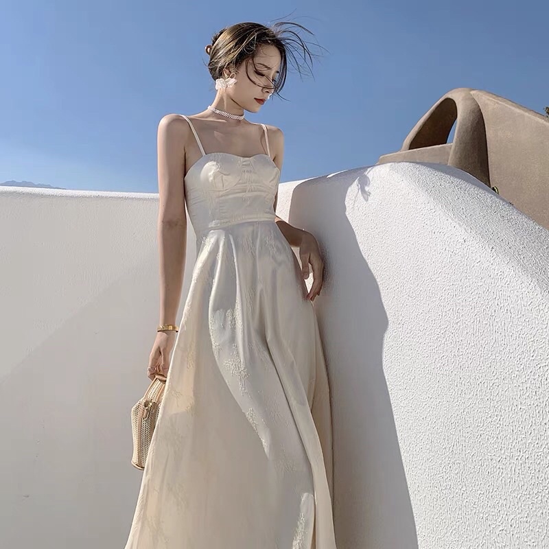 TAYLOR DRESS / DRESS PANTAI CASUAL WANITA GAUN PREWEDDING PUTIH BEACHWEAR ELEGANT