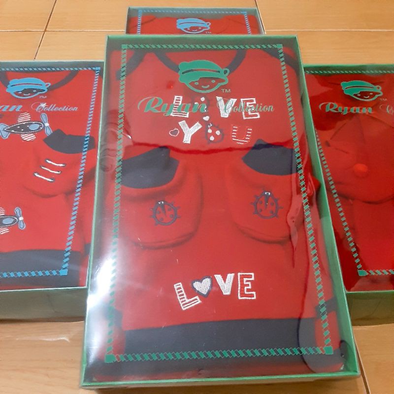 Set Baju Bayi Merah + box/ Baju Bayi Sebulanan / Baby Gift